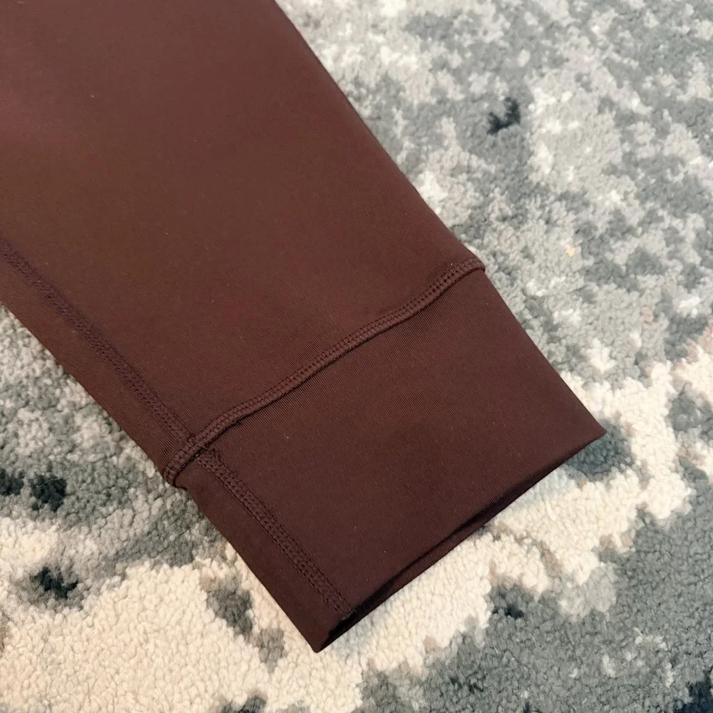 Vuori Sunday Performance Jogger Mens Medium Clove Zip Pockets Athletic Pants